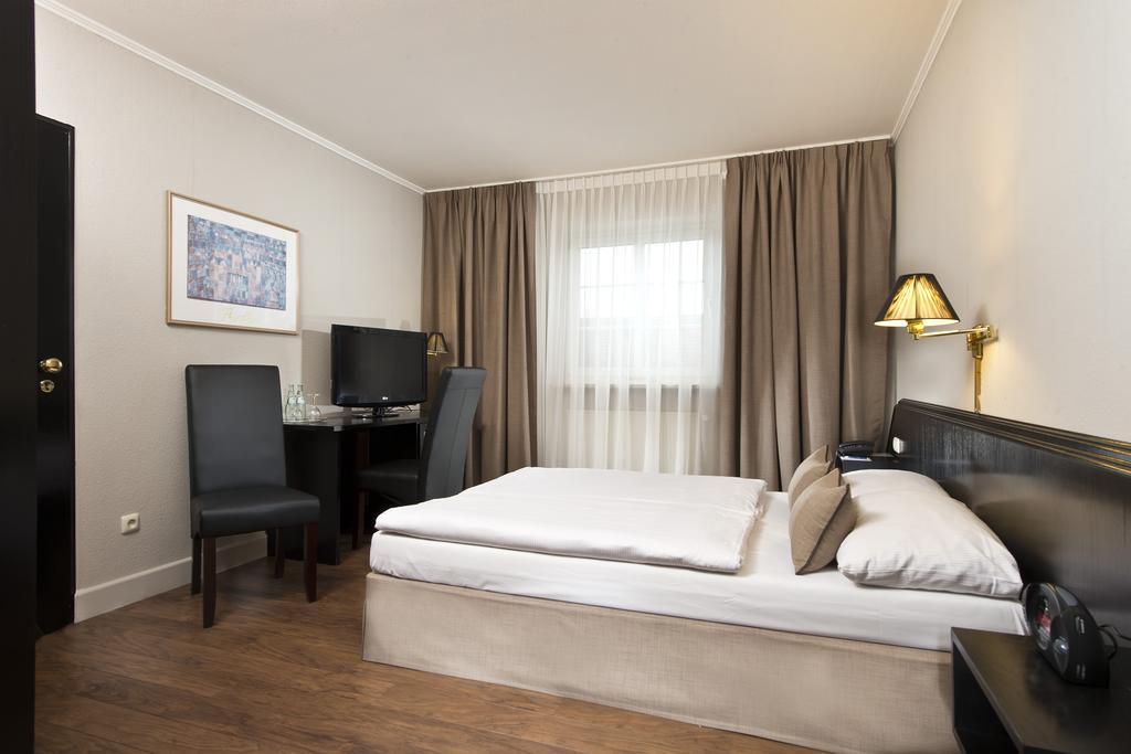 Hotel Munich North Neufahrn bei Freising Phòng bức ảnh