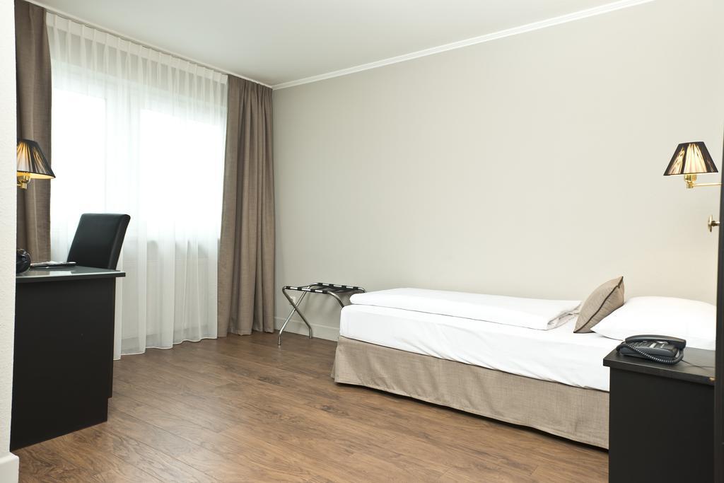 Hotel Munich North Neufahrn bei Freising Phòng bức ảnh